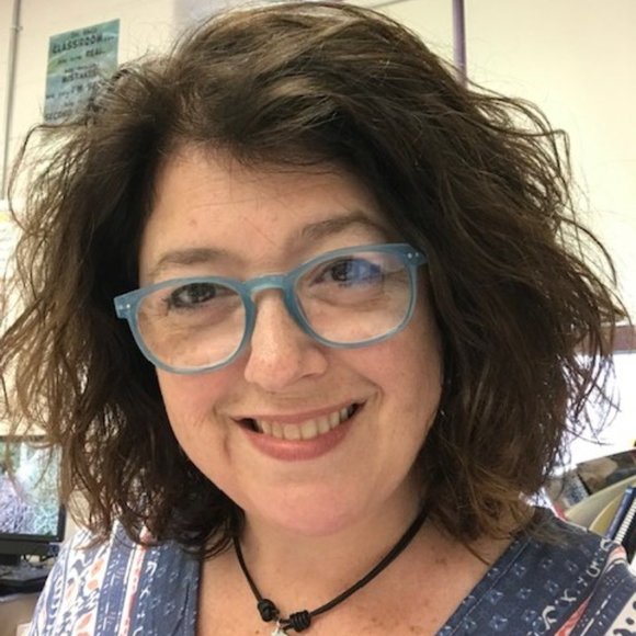 Meet your Posher, Amy - Picture 1 of 1